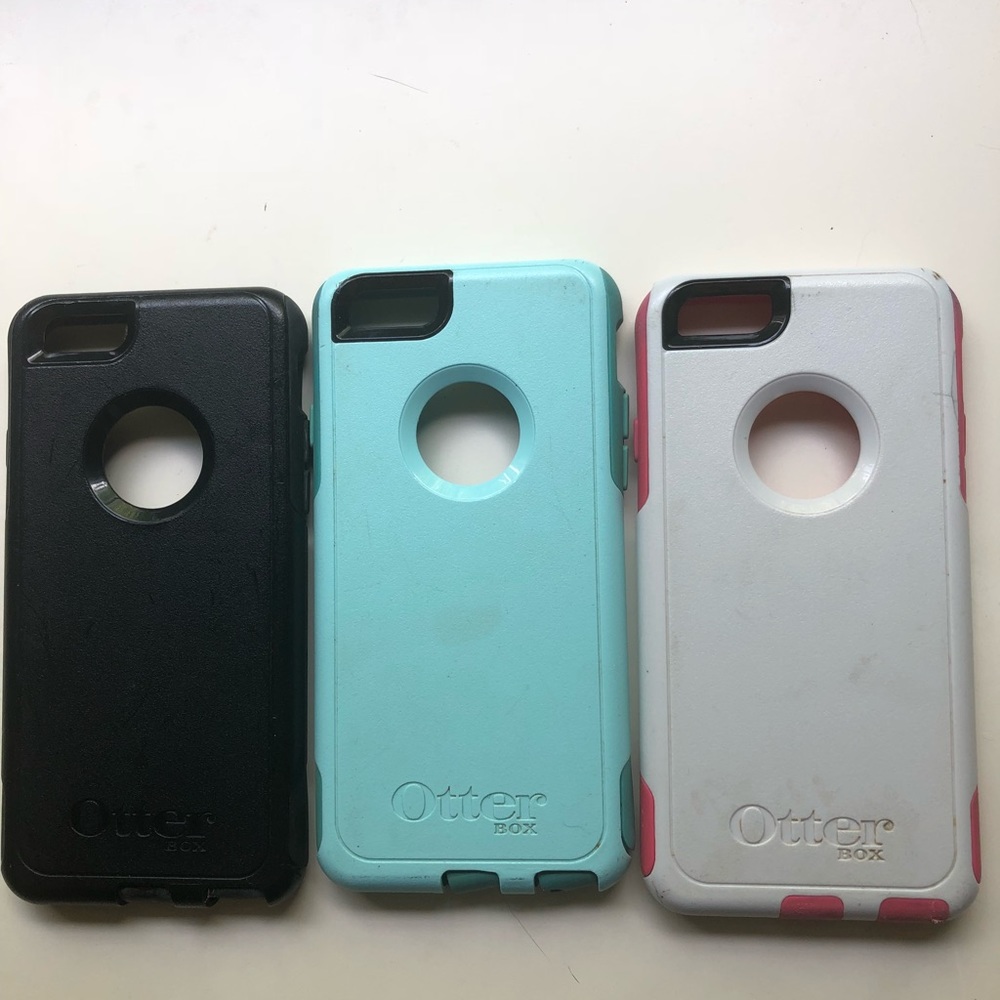 Set of 3 iPhone 6 otter boxes